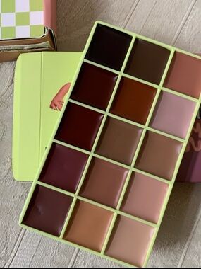 Made by Mitchell Cupid Case Muted Nudes Lipstick Palette BNIB